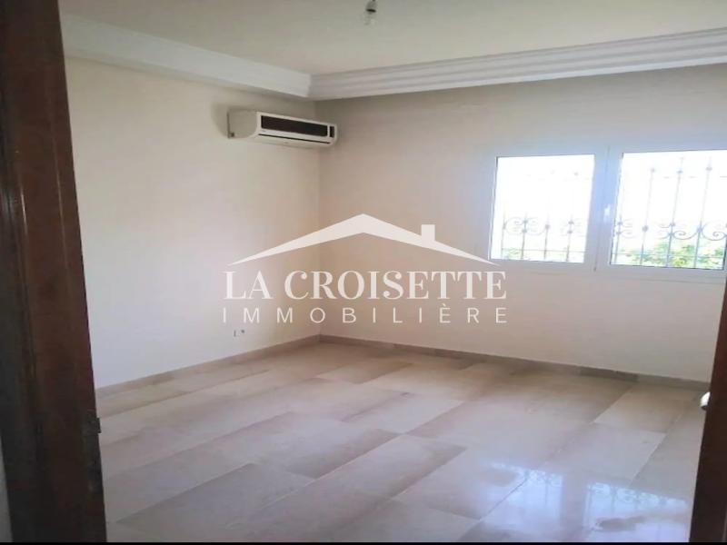 Duplex S+4 avec jardin aux Jardins de Carthage